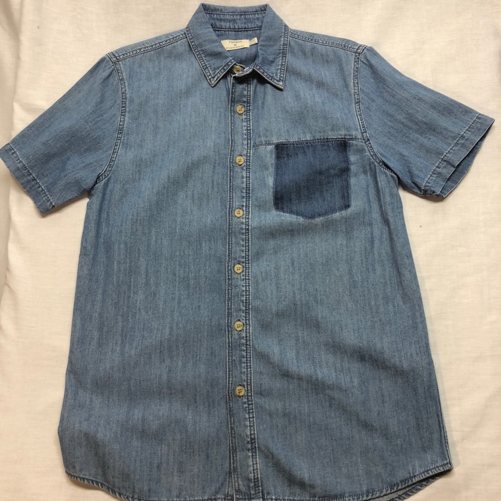 NWOT Topman short-sleeve chambray shirt size small